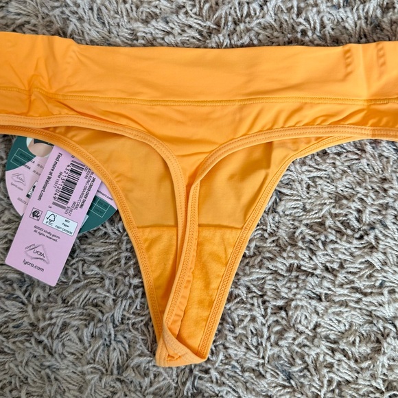 Kindly Yours So Comfy Crossover Waist Thong Panties 4 Pairs Size: S (4-6) - Picture 3 of 5
